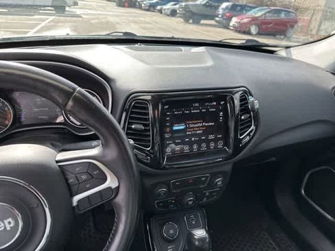 Used 2018 Jeep Compass Limited w/ Navigation Group image 8