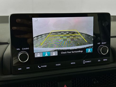 Used 2025 Honda CR-V Sport image 11
