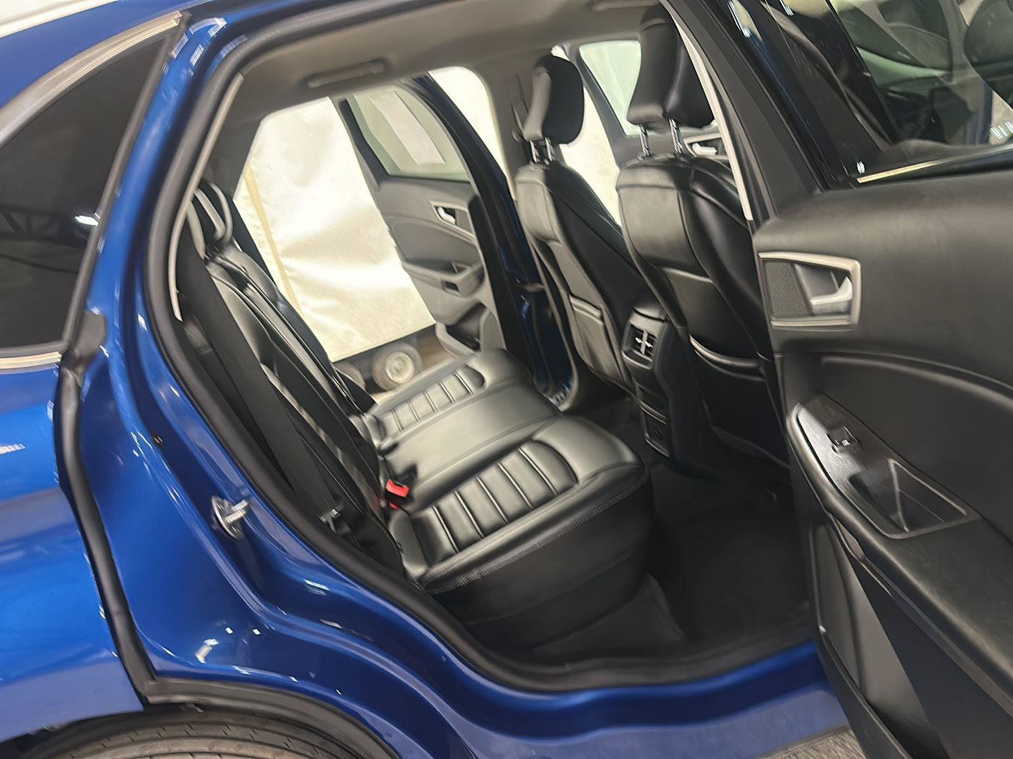 Used 2024 Ford Edge SEL AWD/4WD image 29