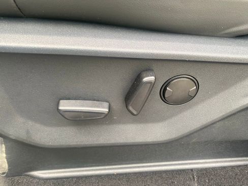 Used 2025 Ford Expedition Active image 16