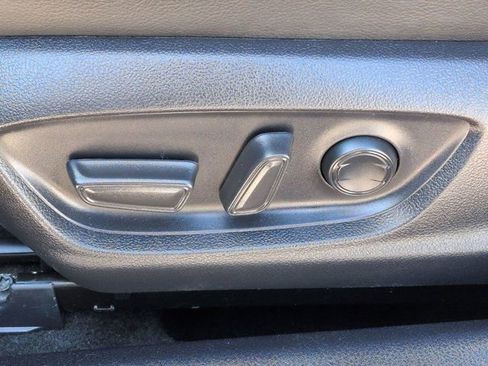 Used 2023 Toyota Camry SE w/ Convenience Package image 13