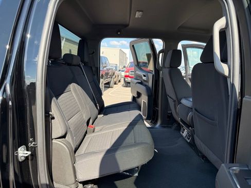 Used 2024 Chevrolet Silverado 1500 LT AWD/4WD image 19