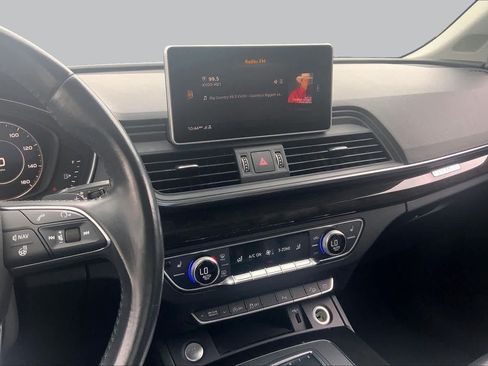 Used 2019 Audi Q5 2.0T Premium Plus w/ Premium Plus Package AWD/4WD image 7