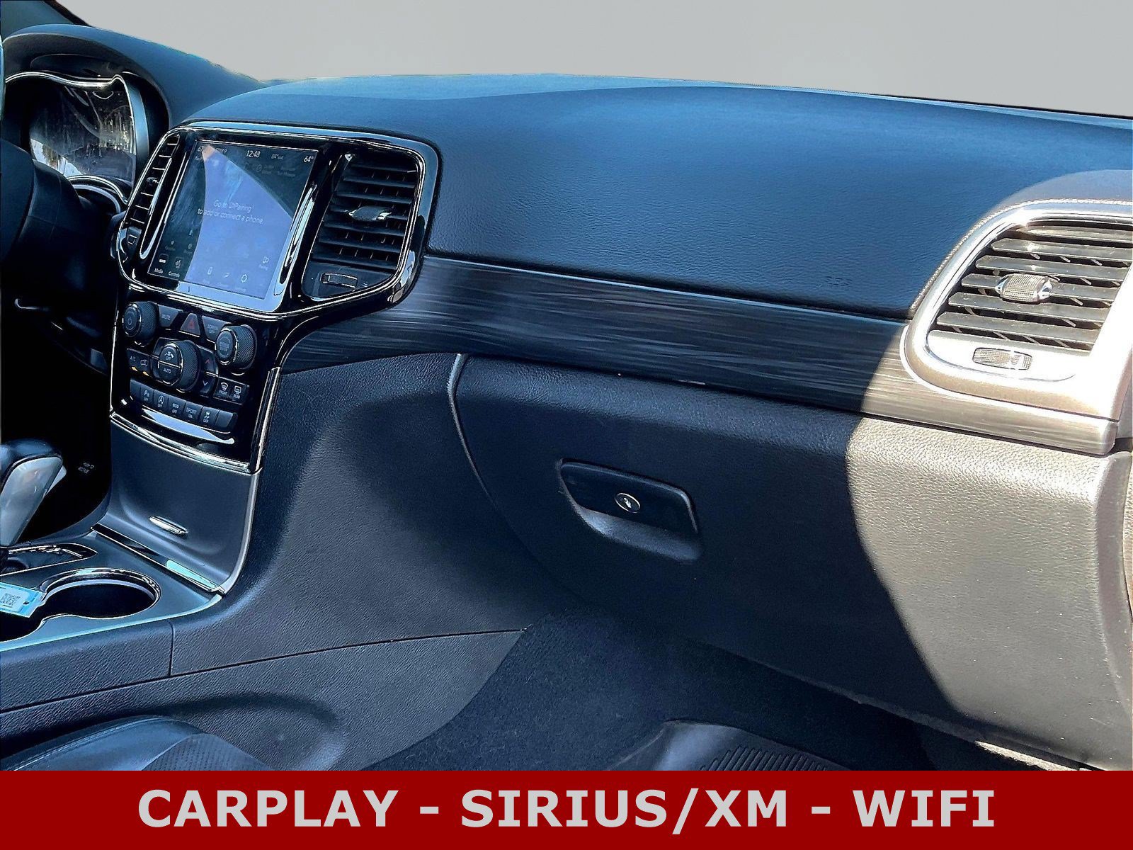 Used 2020 Jeep Grand Cherokee Altitude AWD/4WD image 27
