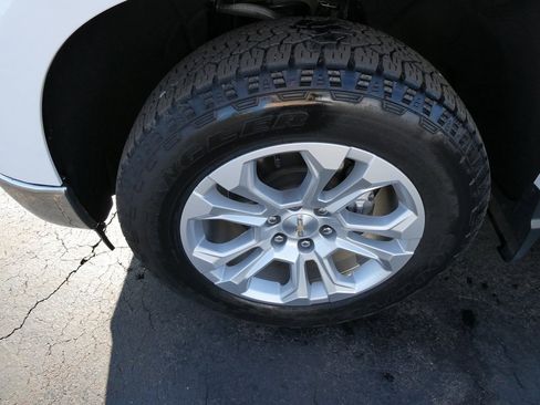 Certified 2023 Chevrolet Silverado 1500 LTZ image 12