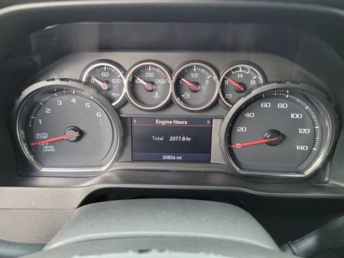 Used 2021 Chevrolet Silverado 1500 LT RWD image 19