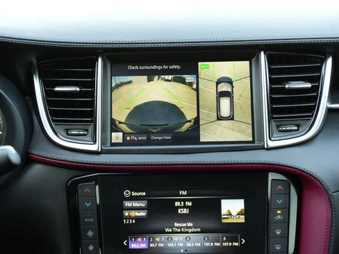 Used 2025 INFINITI QX50 Sport image 14