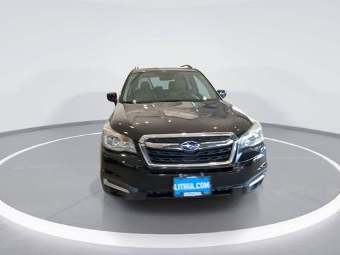Used 2017 Subaru Forester 2.5i Premium w/ All-Weather Package AWD/4WD image 3