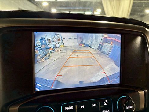 Used 2017 GMC Sierra 2500 Denali w/ Duramax Plus Package AWD/4WD image 38