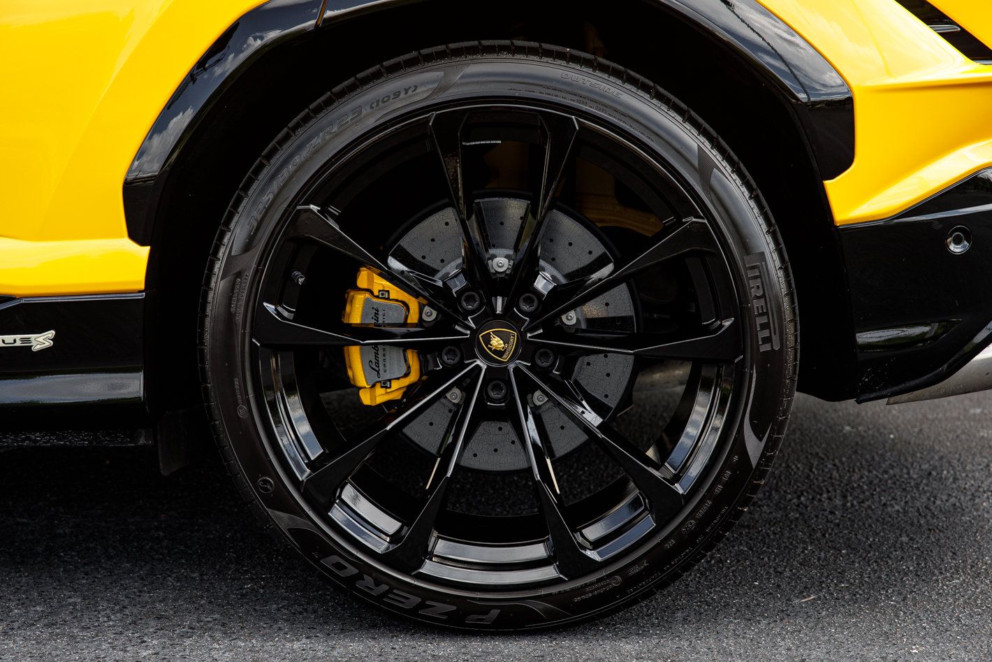 Used 2024 Lamborghini Urus S AWD/4WD image 12