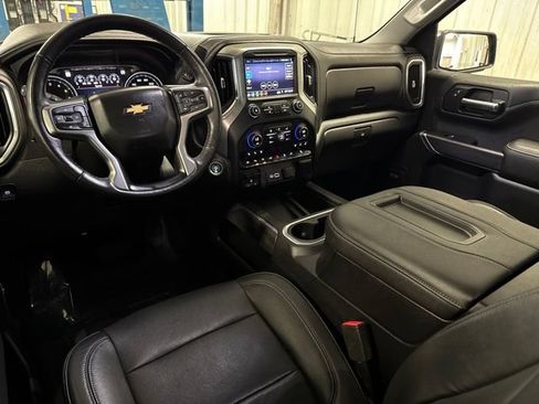 Used 2019 Chevrolet Silverado 1500 LTZ AWD/4WD image 8