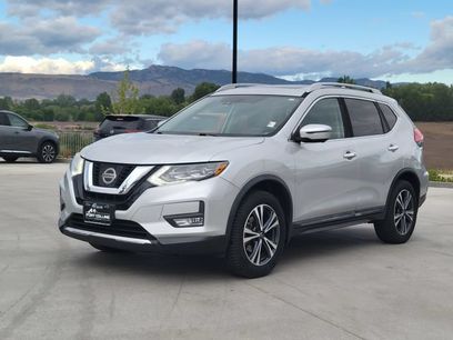 Used 2017 Nissan Rogue SL w/ SL Premium Package