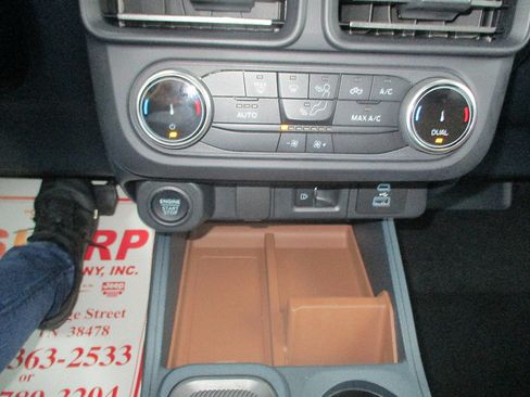 Used 2022 Ford Maverick Lariat FWD image 10