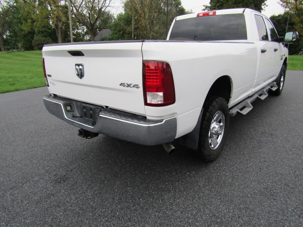 Used 2018 RAM 2500 Tradesman w/ Chrome Appearance Group AWD/4WD image 4