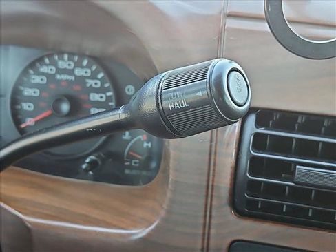 Used 2007 Ford F350 XL image 11