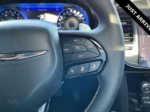 Used 2023 Chrysler 300 S w/ Comfort Group image 12