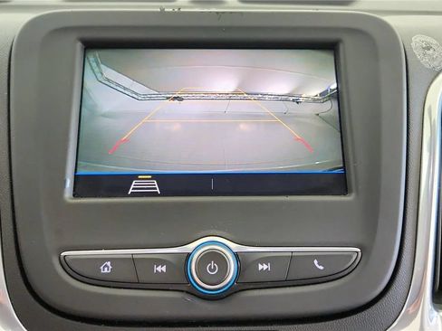 Used 2020 Chevrolet Equinox LS w/ LS Convenience Package FWD image 30