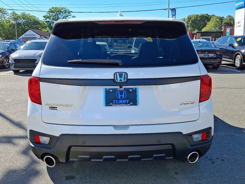 Used 2023 Honda Passport EX-L image 5