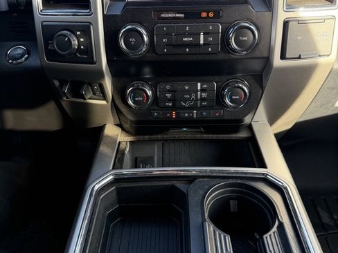 Used 2020 Ford F350 Lariat w/ Lariat Ultimate Package image 14