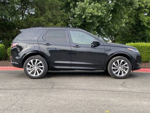 Used 2025 Land Rover Discovery Sport Dynamic SE AWD/4WD image 2