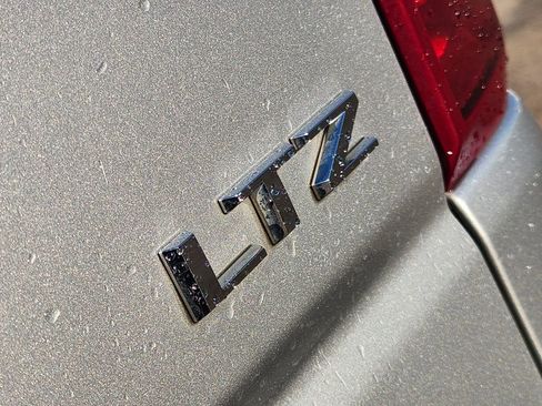 Used 2022 Chevrolet Silverado 2500 LTZ w/ LTZ Texas Edition image 11