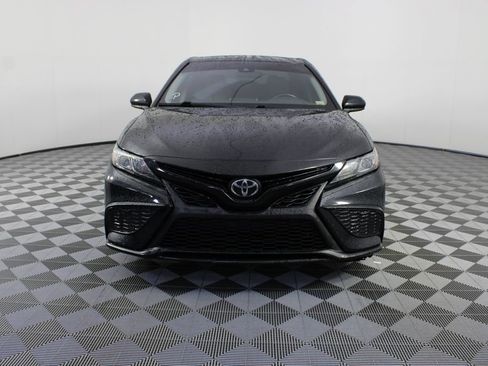 Used 2021 Toyota Camry SE FWD image 25