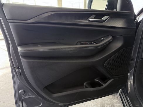 Used 2023 Jeep Grand Cherokee L Laredo image 24