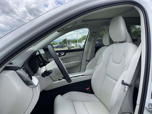 New 2026 Volvo XC60 B5 Ultra w/ Protection Package Premier AWD/4WD image 9
