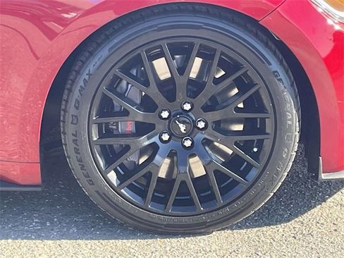 Certified 2016 Ford Mustang GT w/ GT Performance Package image 7
