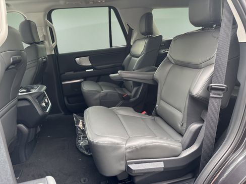 New 2026 Ford Expedition Active AWD/4WD image 23
