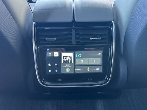 Used 2022 Rivian R1T Adventure image 15