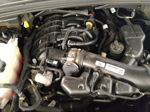 Used 2023 Jeep Grand Cherokee Limited image 30