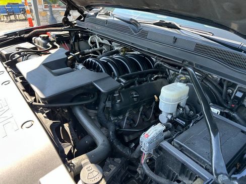 Used 2016 GMC Yukon Denali w/ Open Road Package AWD/4WD image 14