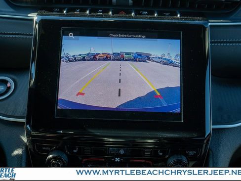 Certified 2025 Jeep Grand Cherokee Laredo X w/ Luxury Tech Group I image 21