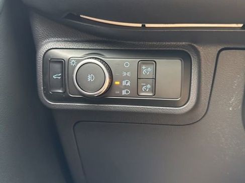 Used 2025 Ford Explorer ST-Line w/ Premium Package image 18