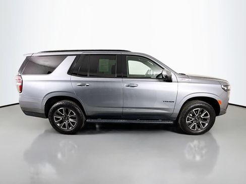 Used 2022 Chevrolet Tahoe Z71 w/ Luxury Package AWD/4WD image 8