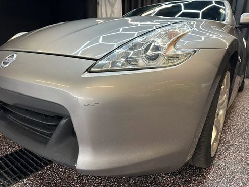 Used 2009 Nissan 370Z Touring w/ Sport Pkg image 26