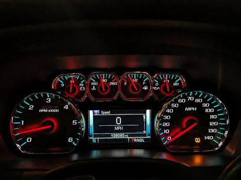 Used 2017 Chevrolet Silverado 1500 LTZ Z71 image 48