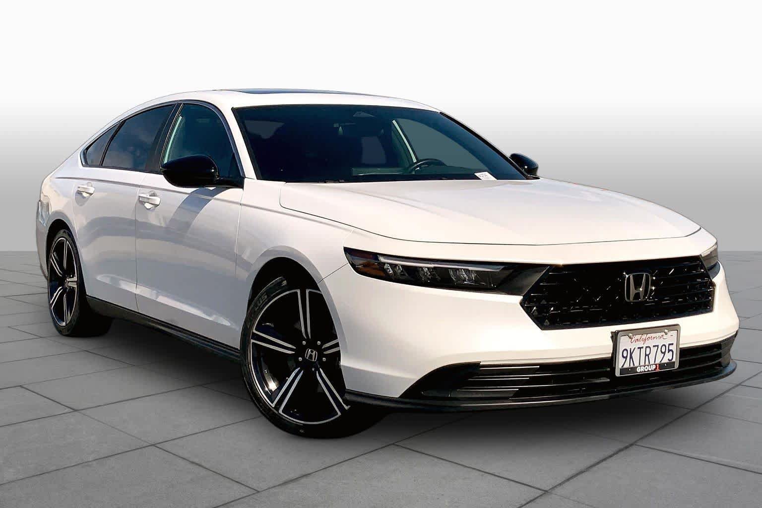 Used 2024 Honda Accord Sport image 2