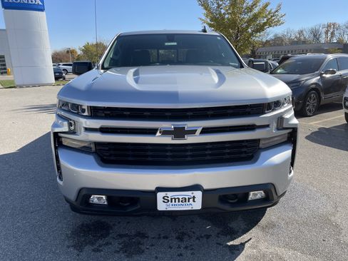 Used 2019 Chevrolet Silverado 1500 RST image 2