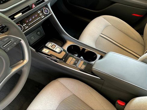Used 2022 Hyundai Sonata SEL FWD image 16