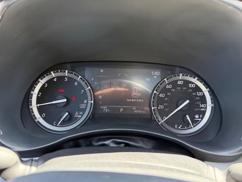 Used 2021 Toyota Highlander Platinum image 11