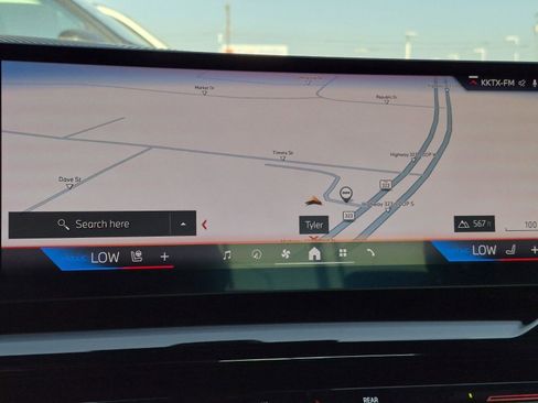 Certified 2024 BMW 530i xDrive w/ Premium Package image 32