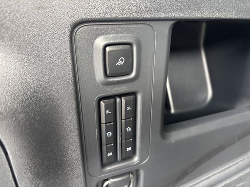 Used 2025 Ford Expedition Active AWD/4WD image 15