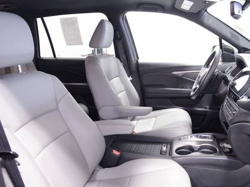 Certified 2023 Honda Passport EX-L image 14