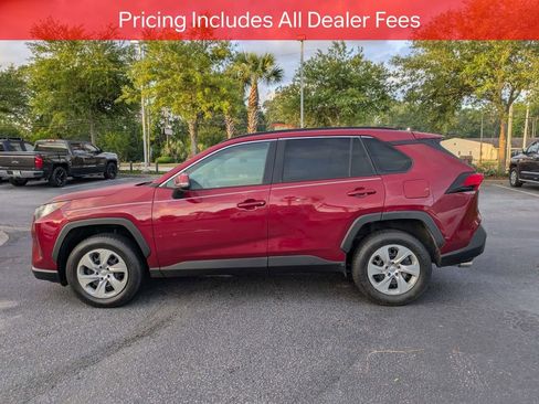 Used 2019 Toyota RAV4 LE FWD image 8