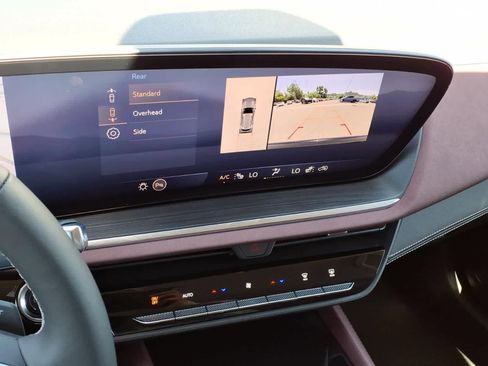 Used 2025 Buick Envision Sport Touring AWD/4WD image 21