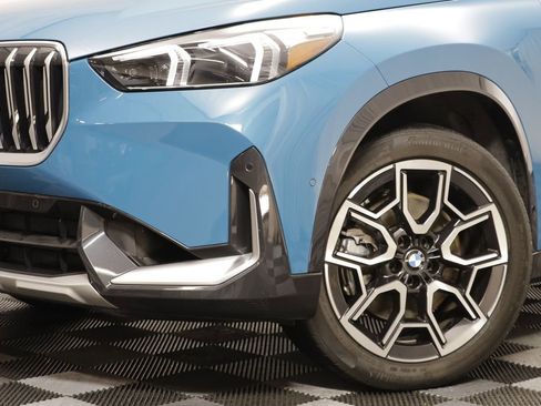 Certified 2025 BMW X1 xDrive28i AWD/4WD image 3