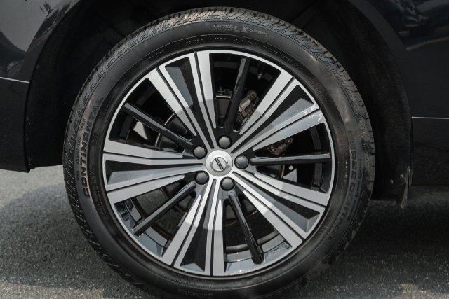 Certified 2023 Volvo XC60 B5 Plus w/ Climate Package AWD/4WD image 21