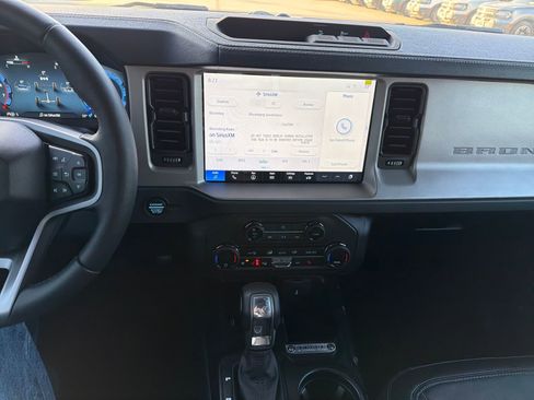 New 2025 Ford Bronco Outer Banks image 17